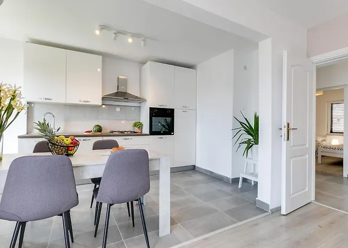 Center With Private Garden And Bbq * Poreč